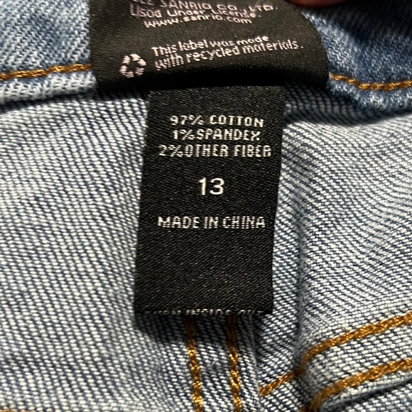 Stylish Blue Jeans with MY Melody Pink Character Design - Picture 5 of 5